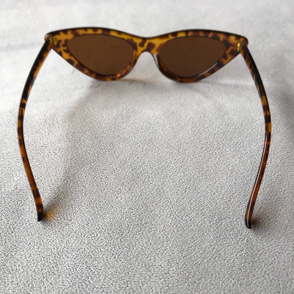 Tortoiseshell Cat Eye Sunglasses ~ Brown Lens ~ Brand New! - Picture 5 of 9